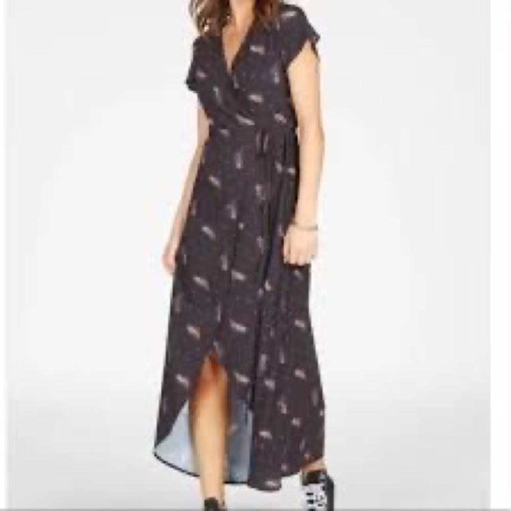 Knot Sisters Adelaide Feather Print Black Wrap Dress Small